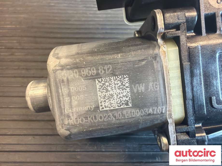 Ruteheis høyre bak til VW Golf VII 2012-2017 (Fase 1) (5Q0959812|)