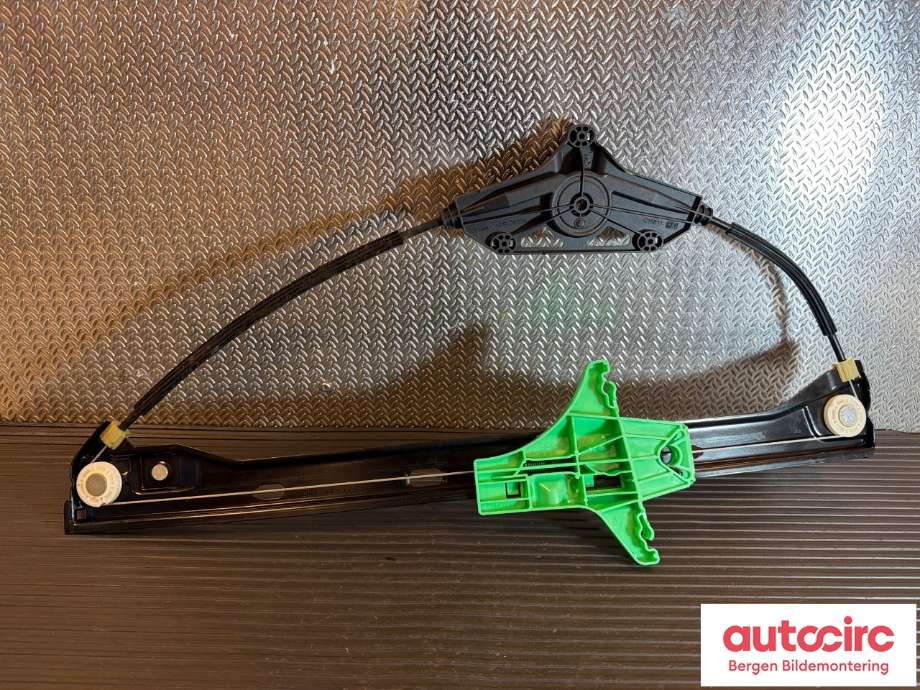 Ruteheis til VW Golf VII 2012-2017 (Fase 1)  (510839461D|)