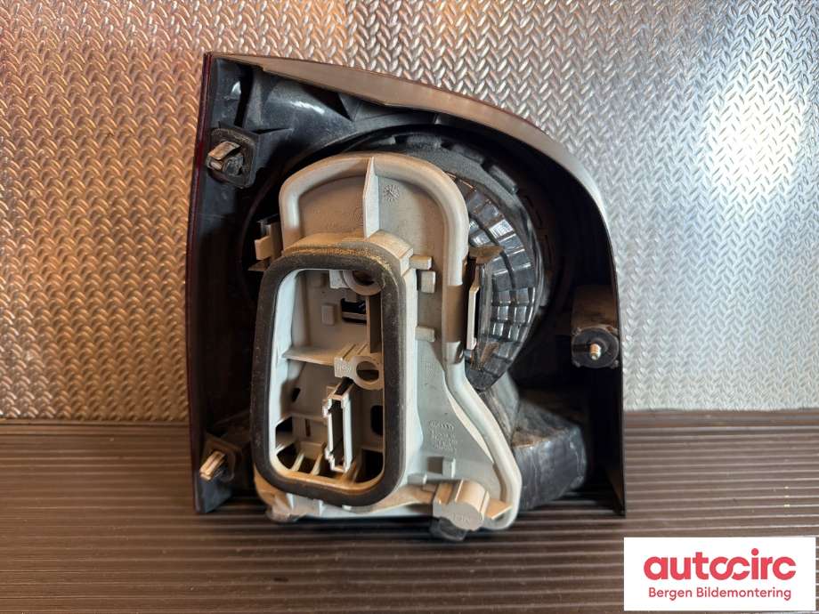 Baklykt høyre til VW Polo 2005-2009 (Type IV, Fase 2) (VOLKSWAGEN|6Q6 945 096 AB|)