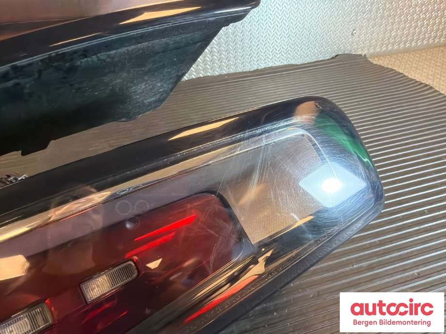 Baklykt høyre til Citroën C4, Picasso 2013-2018 (Type II) (CITROEN|96 782 713 80|)