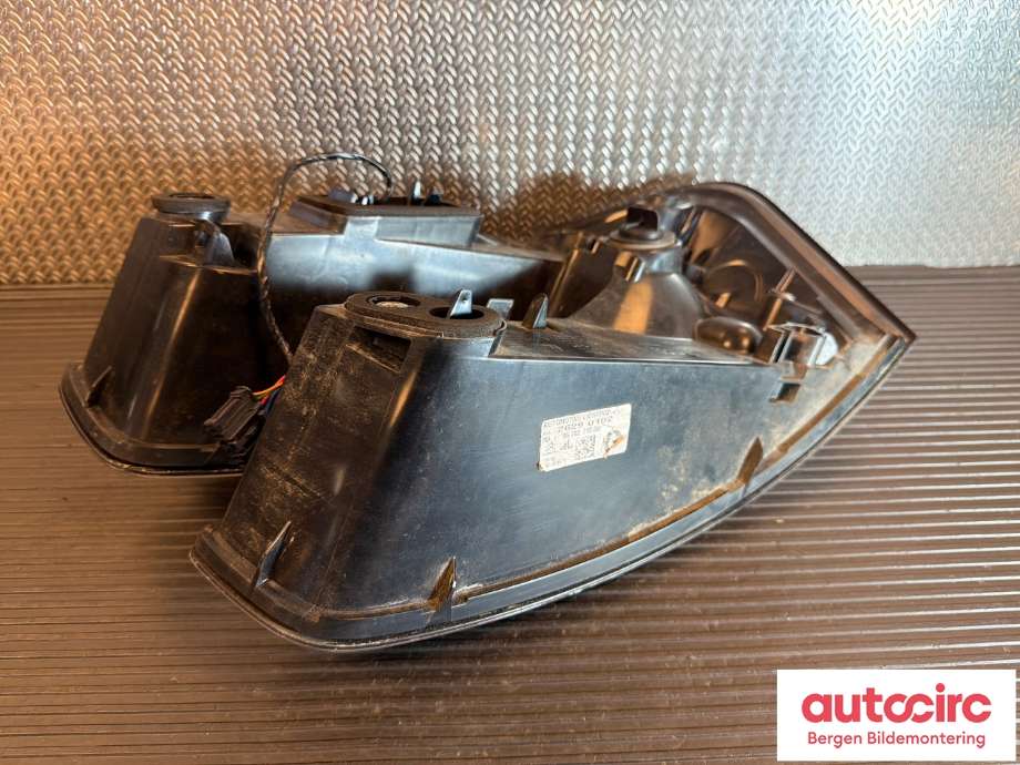 Baklykt venstre til Citroën C4, Picasso 2013-2018 (Type II)  (CITROEN|96 782 715 80|)