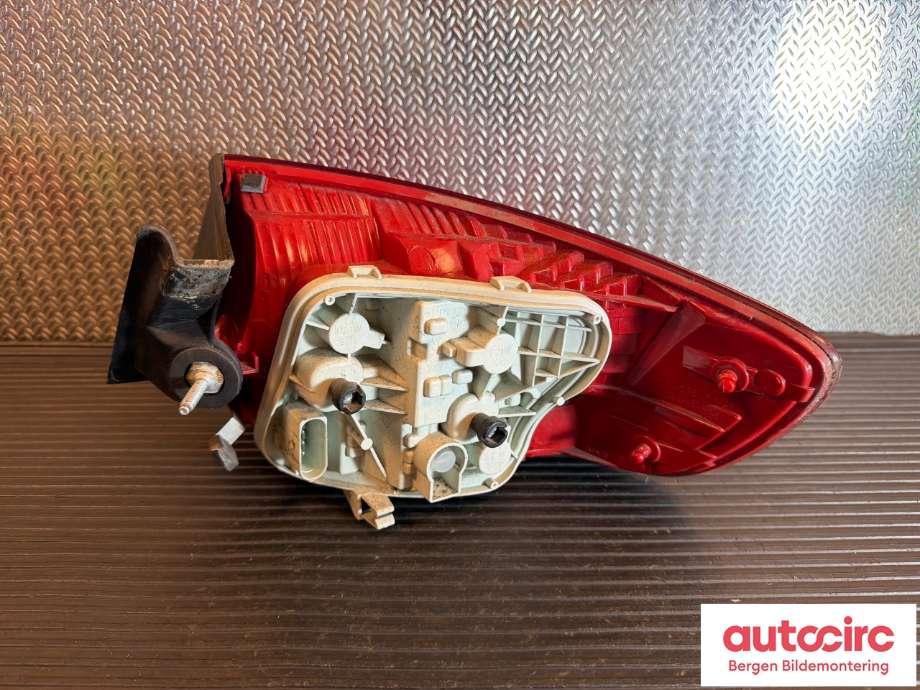 Baklykt venstre til Audi A3 2003-2008 (Type II, Fase 1) (AUDI|8P4 945 095 G|)
