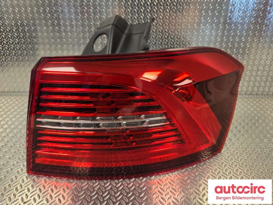Baklykt høyre til VW Passat, 2015-2019 (Fase 1) (B8) (B8) (VOLKSWAGEN|3G9 945 208 J)