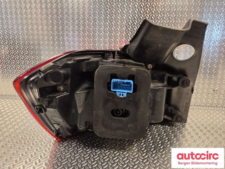 Baklykt høyre til VW Passat 2015-2019 (Fase 1) (B8) (B8) (VOLKSWAGEN|3G9 945 208 J|)