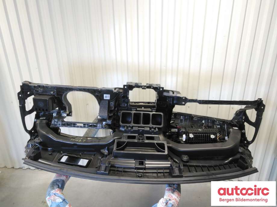 Dashbord til Volvo V90 / V90 CC / S90 2016-->>  (VOLVO||32219870|31688146)