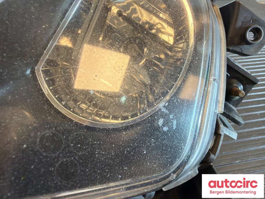 Tåkelykt venstre foran til Hyundai i30 2007-2012 (Type I) (HYUNDAI|922012R500|)