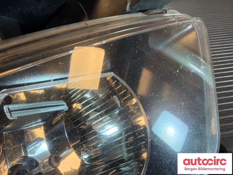 Tåkelykt høyre foran til Hyundai i30 2007-2012 (Type I)  (HYUNDAI|922022R500|)