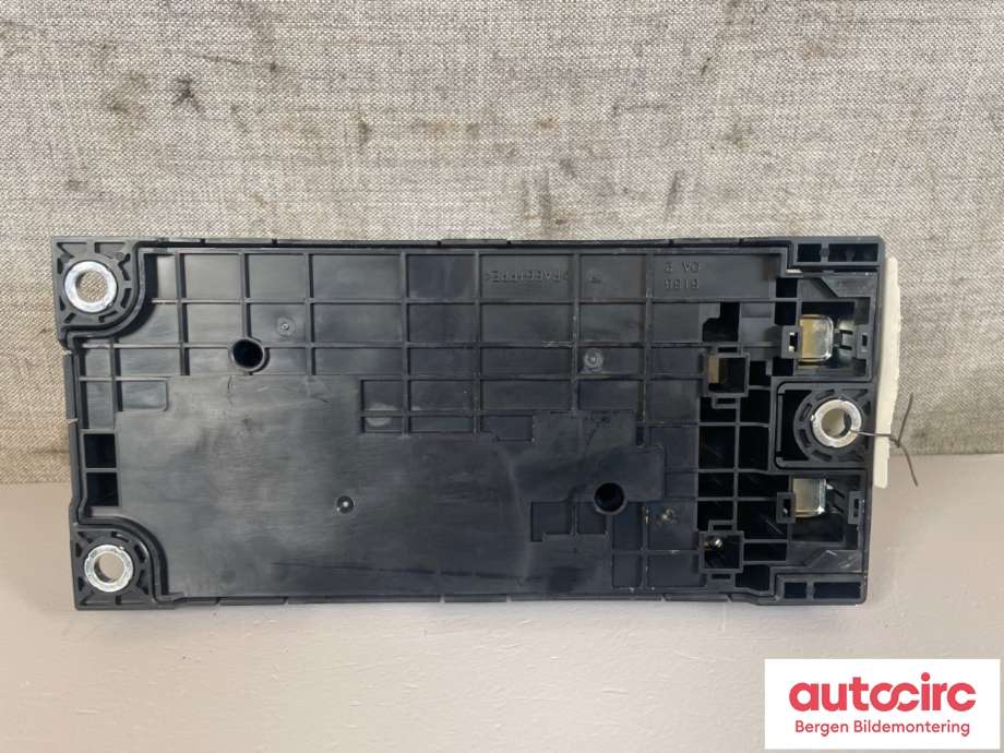 Sikringsboks til Toyota RAV4 2016-2019 (Type IV, Fase 2)  (TOYOTA||G92Z1-53010)