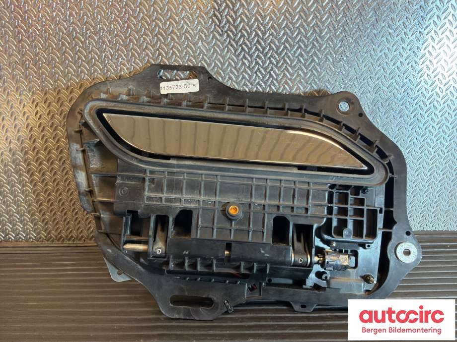 Dørhåndtak utv høyre bak til Tesla Model S, 2013-2016 (Fase 1)  (TESLA|1135723-S0-A)