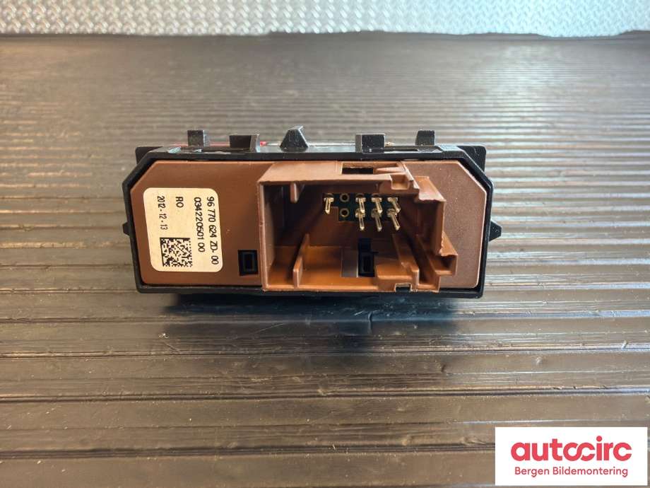 Bryter diverse til Peugeot 508 2011-2014 (Type I, Fase 1) (PEUGEOT|96 770 624 ZD|)