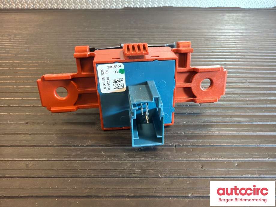Bryter elektrisk håndbrekk/parkbrems til Peugeot 508 2011-2014 (Type I, Fase 1) (PEUGEOT|96 666 512 ZD|)