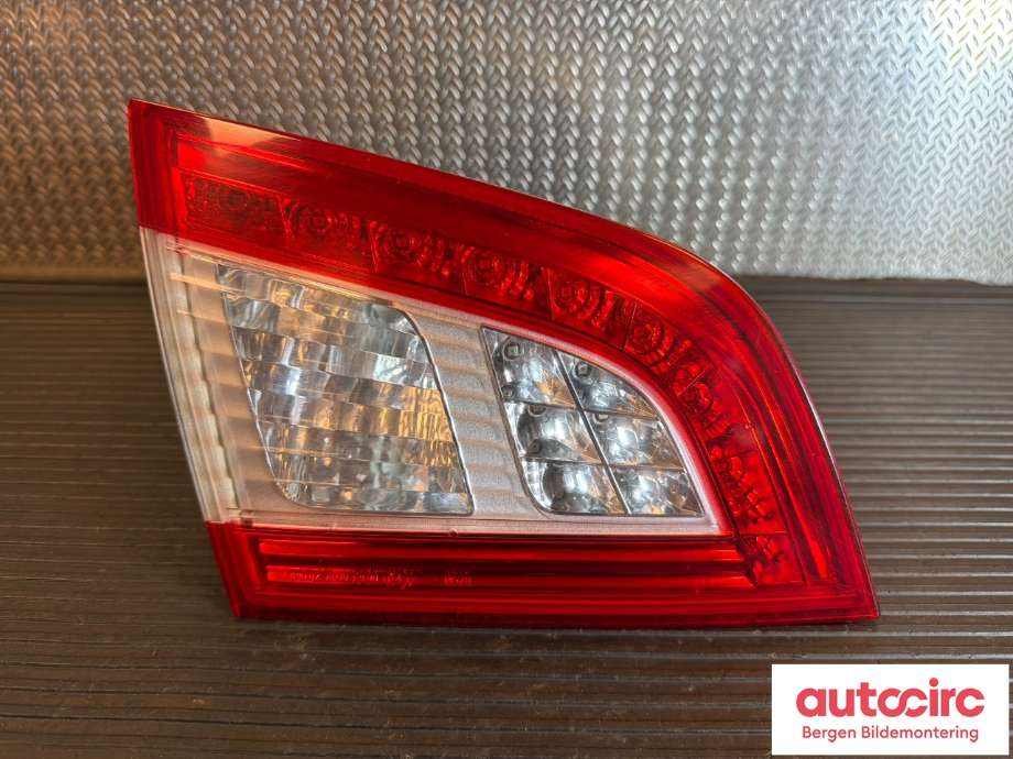 Baklykt venstre indre til Peugeot 508, 2011-2014 (Type I, Fase 1) (PEUGEOT|6350 LZ)