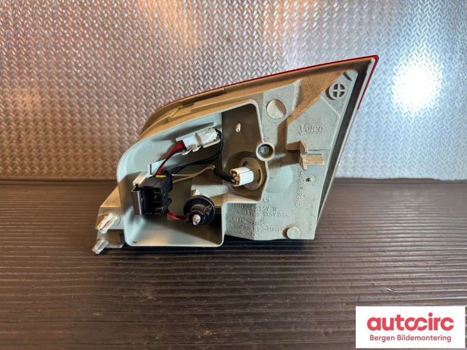 Baklykt venstre indre til Peugeot 508 2011-2014 (Type I, Fase 1) (PEUGEOT|6350 LZ||9686780580)
