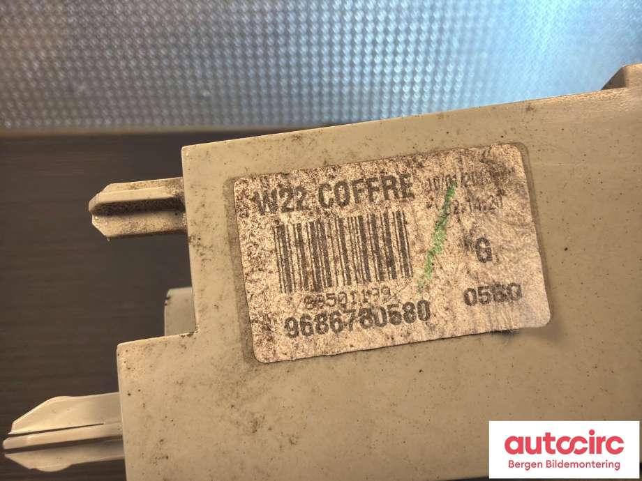 Baklykt venstre indre til Peugeot 508 2011-2014 (Type I, Fase 1) (PEUGEOT|6350 LZ||9686780580)