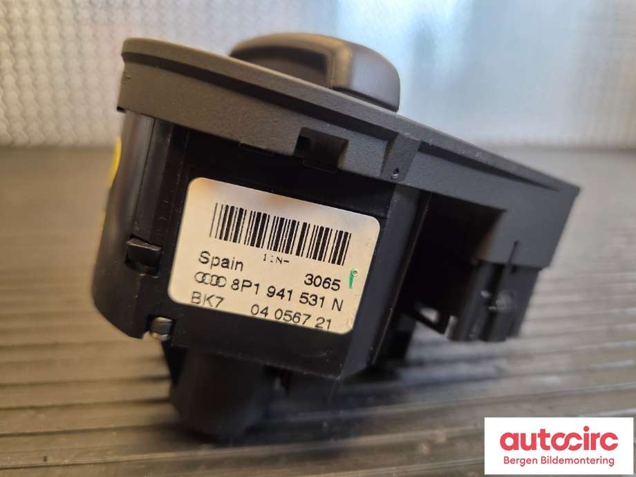 Bryter lys til Audi A3 2003-2008 (Type II, Fase 1)  (AUDI|8P1 941 531 N|)