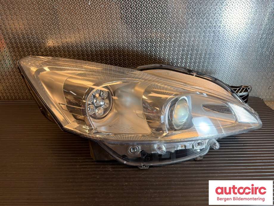 Frontlykt høyre halogen til Peugeot 508, 2011-2014 (Type I, Fase 1) (PEUGEOT|96 765 914 80)