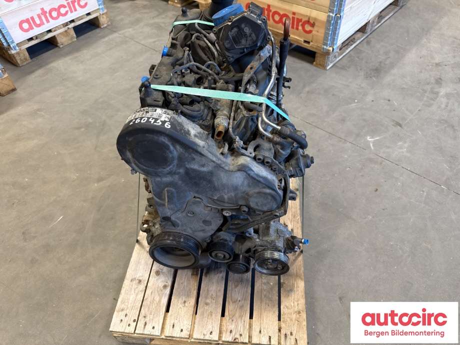 Motor diesel til VW Transporter / Caravelle 2009-2015 (Fase 2) (T5) (T5) (VOLKSWAGEN|03L 100 092 A|)