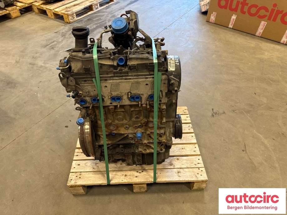 Motor diesel til VW Transporter / Caravelle 2009-2015 (Fase 2) (T5) (T5) (VOLKSWAGEN|03L 100 092 A|)