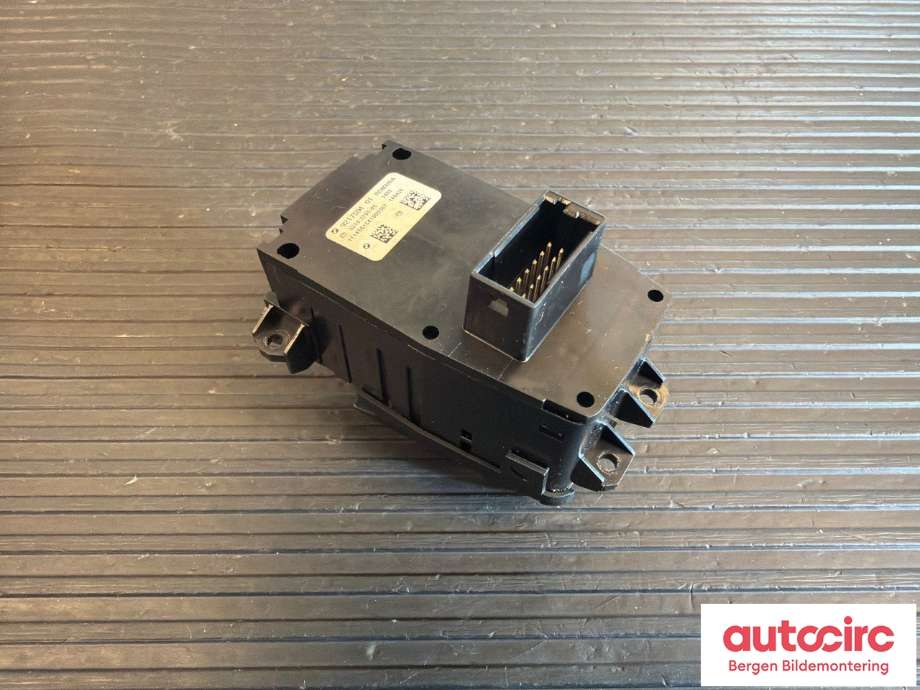 Bryter elektrisk håndbrekk/parkbrems til BMW X3 2010-2017 (F25) (F25) (BMW|61 31 9 877 889||9217594 02)
