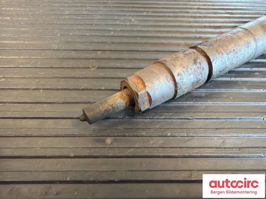 Dyse innsprøyting diesel til BMW X3 2010-2017 (F25) (F25) (BMW|13 53 7 810 702||7 810 702)