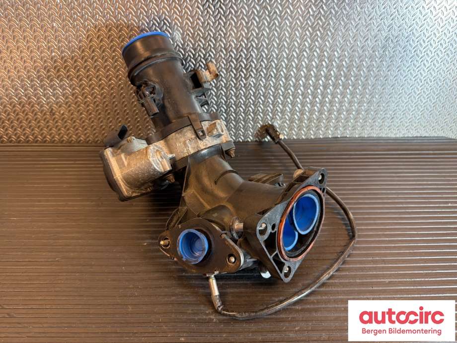 Spjeldhus til BMW X3 2010-2017 (F25) (F25) (BMW|11 61 7 810 765|13 54 7 810 752|)