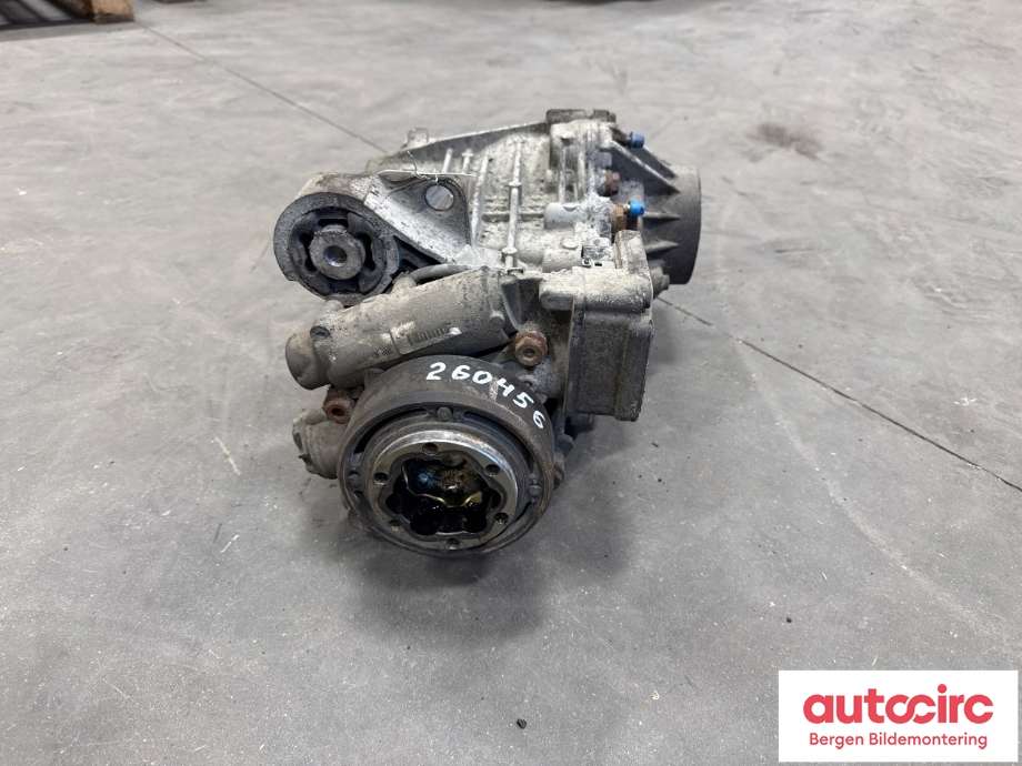 Kardang klokke bak til VW Transporter / Caravelle 2009-2015 (Fase 2) (T5) (T5) (VOLKSWAGEN|09N 525 010 C|09N 525 010|)