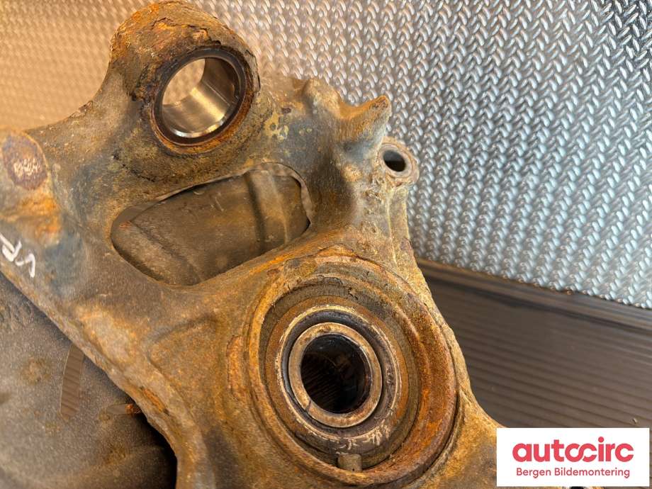 Hjulspindel venstre foran til Ford Ranger / Ranger Raptor 2015-2022  (FORD|2321940|JB3C-3K171-E2B|)