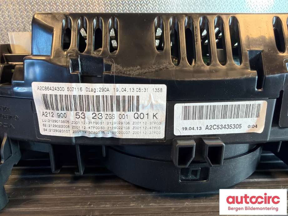 Instrumentpanel til Mercedes E-Klasse, Coupe/Cab 2009-2013 (Fase 1) (C207) (C207) (MERCEDES|A 212 900 13 08|A 212 900 08 25|)
