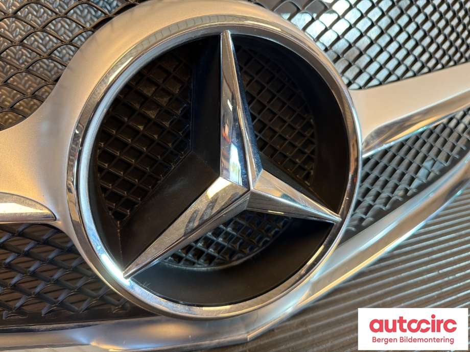 Grill til Mercedes E-Klasse, Coupe/Cab 2009-2013 (Fase 1) (C207) (C207) (MERCEDES|A 207 880 31 83|)