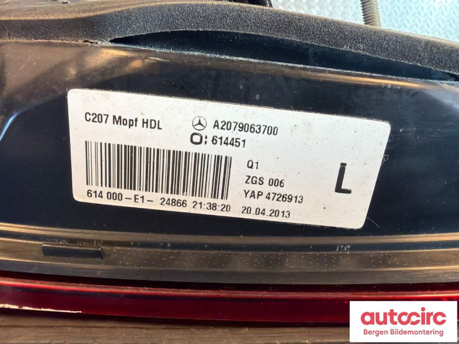 Baklykt venstre indre til Mercedes E-Klasse, Coupe/Cab 2009-2013 (Fase 1) (C207) (C207) (MERCEDES|A207 906 37 00|)
