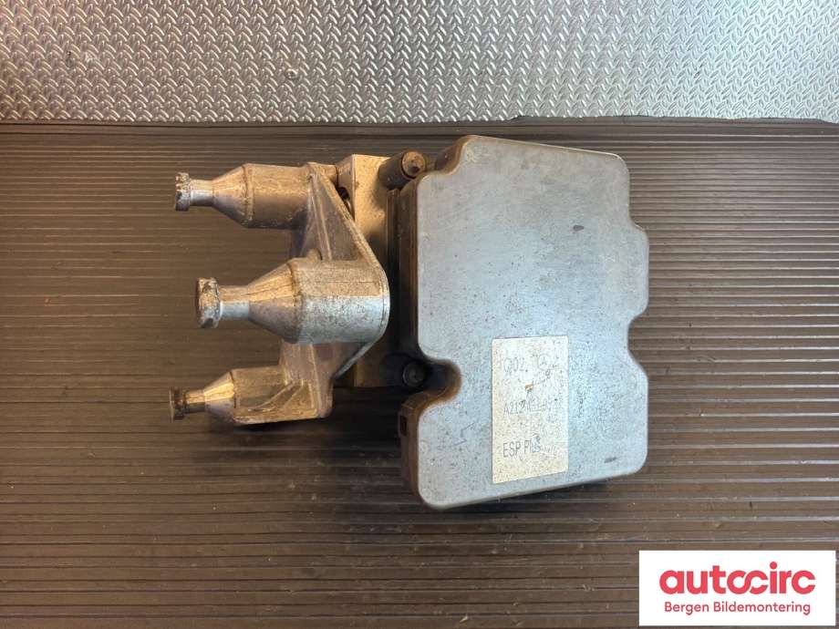 ABS sentral til Mercedes E-Klasse, Coupe/Cab 2009-2013 (Fase 1) (C207) (C207) (MERCEDES|A 212 431 09 48|A 212 431 20 48|A2124319512)