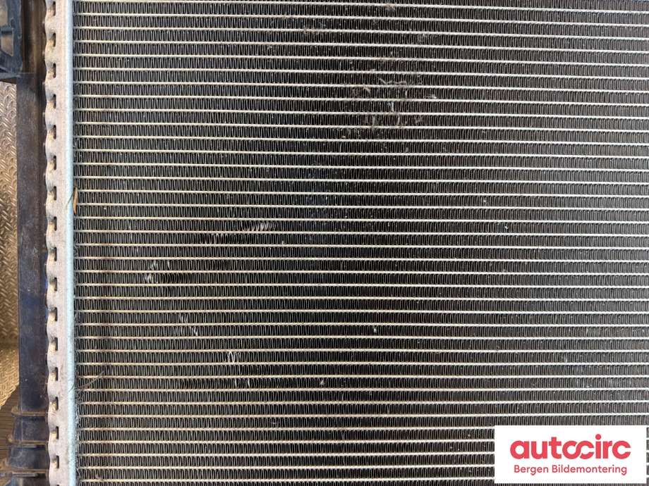 Radiator (automat gir) til Mercedes E-Klasse, Coupe/Cab 2009-2013 (Fase 1) (C207) (C207) (MERCEDES|A 099 500 27 03|A 099 500 62 03|)