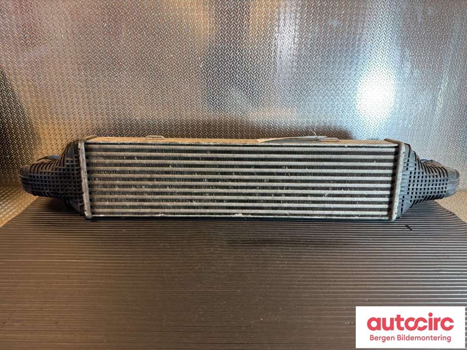Intercooler til Mercedes E-Klasse, Coupe/Cab 2009-2013 (Fase 1) (C207) (C207) (MERCEDES|A 204 500 02 00|)