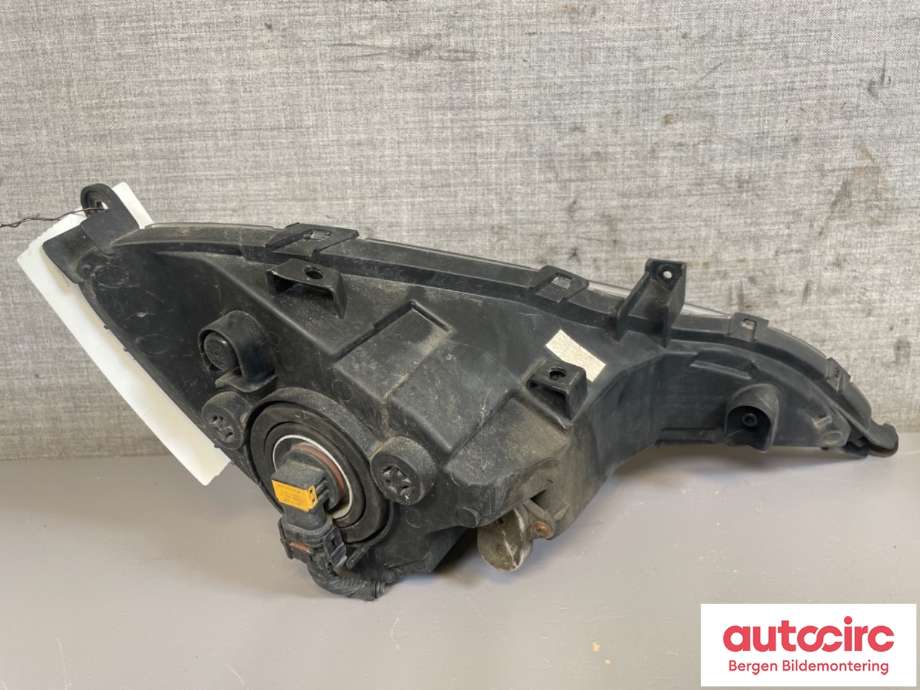 Frontlyktehus til Hyundai i40 2012-2017 (HYUNDAI|92201-3Z010|)