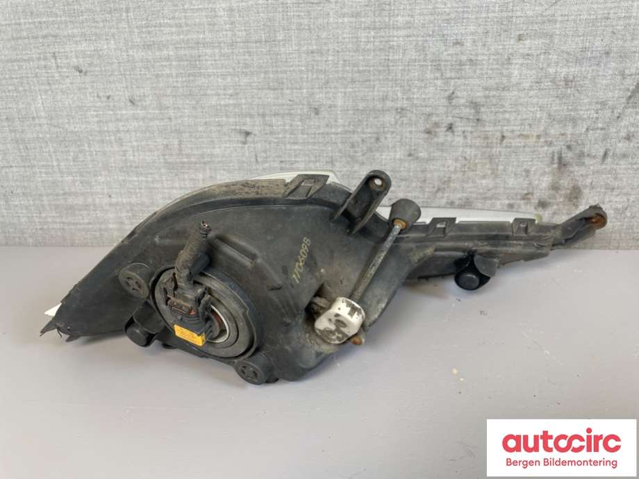 Frontlyktehus til Hyundai i40 2012-2017  (HYUNDAI|92202-3Z010|)