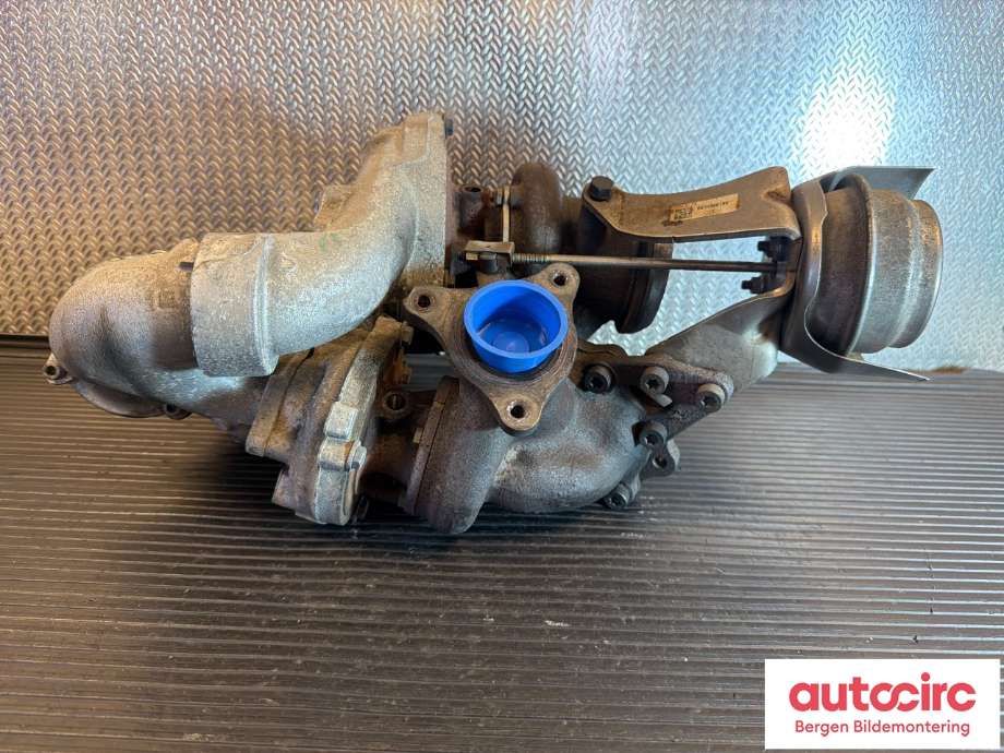 Turbo til Mercedes E-Klasse, Coupe/Cab 2009-2013 (Fase 1) (C207) (C207) (MERCEDES|A 651 090 61 80|)