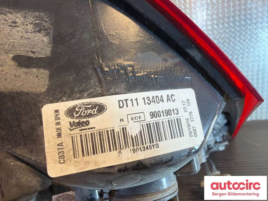 Baklykt høyre til Ford Transit Connect 2013-2018 Type II, Fase 1  (FORD|2390058|DT11-13404-AD|)