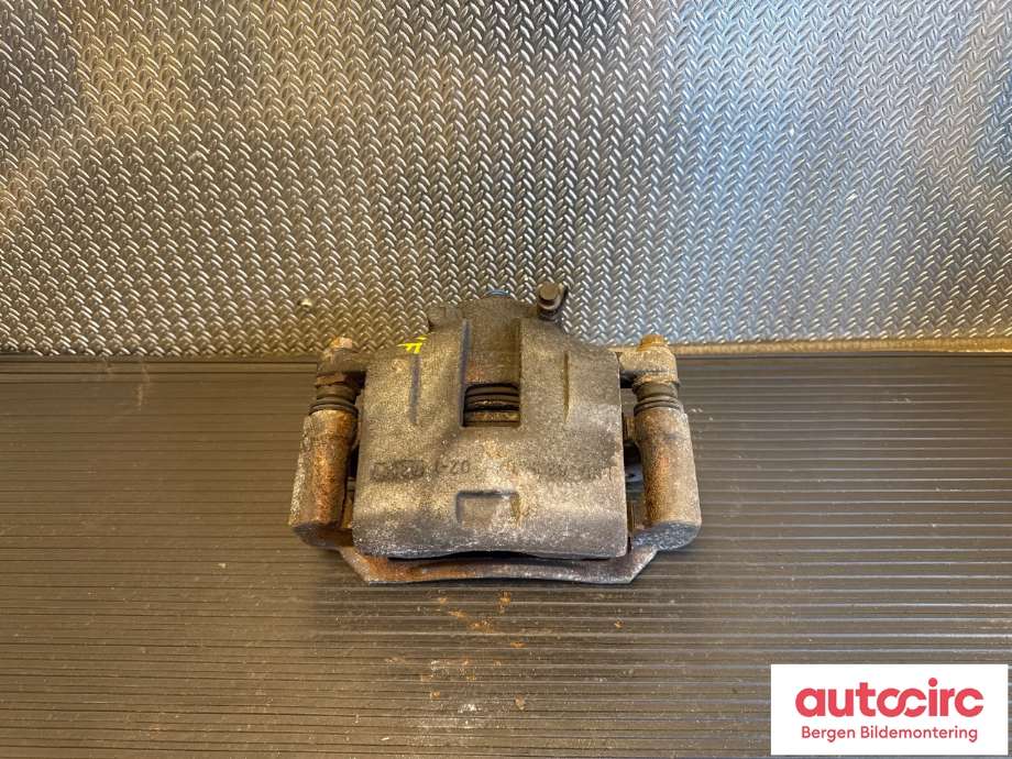 Bremsecaliper venstre foran til BYD T3 2020-->> (BYD|14021949-00|)
