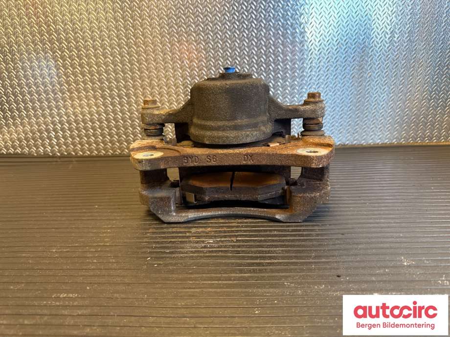 Bremsecaliper venstre foran til BYD T3 2020-->> (BYD|14021949-00|)