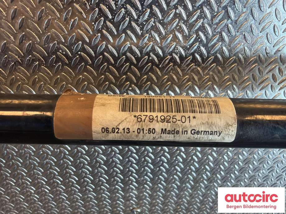 Stabilisatorstag foran til BMW 5-Serie 2010-2017 (F10/F11) (F10/F11) (BMW|31 35 6 791 925|)