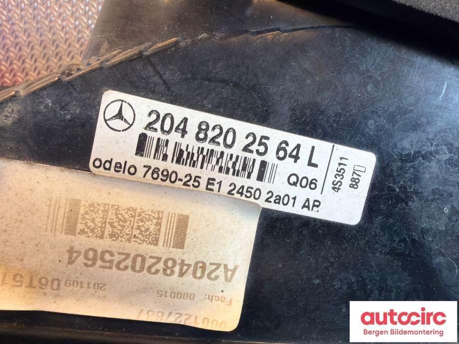 Baklykt venstre til Mercedes GLK 2008-2015 (X204) (X204) (MERCEDES|A 204 820 25 64|)
