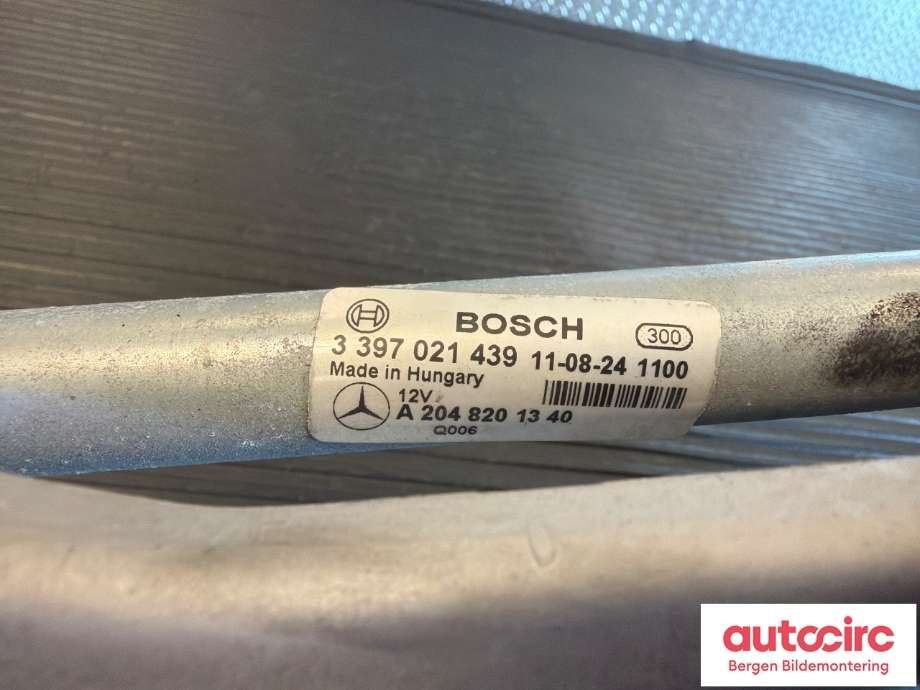 Viskermotor frontrute til Mercedes GLK 2008-2015 (X204) (X204) (MERCEDES|A 204 820 13 40|)