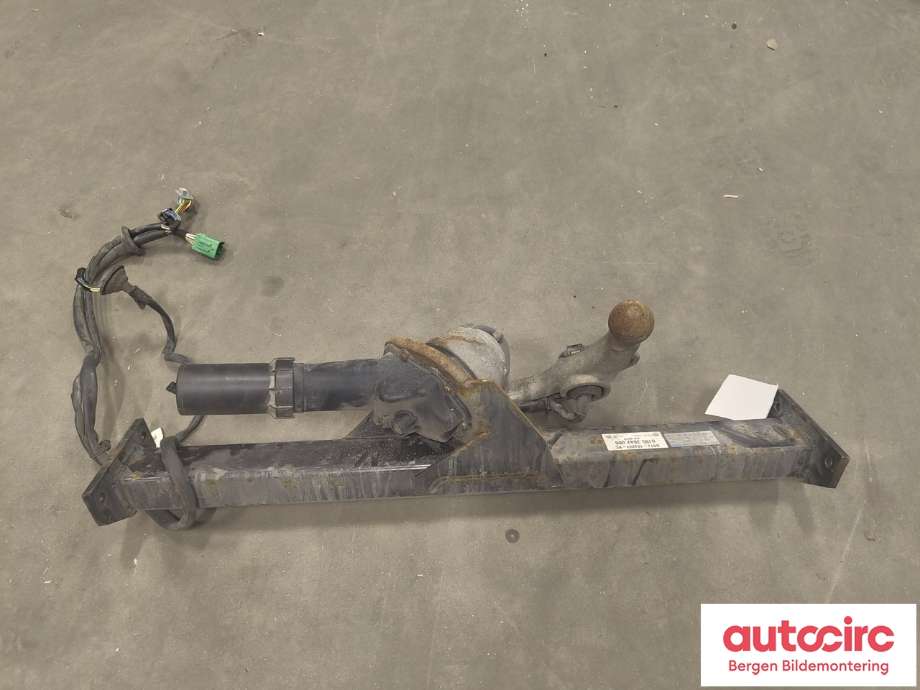 Hengerfeste til Ford Mondeo 2014-2019 (Type V, Fase 1)  (FORD|2368465|AMDS7J-19D520-CC|)
