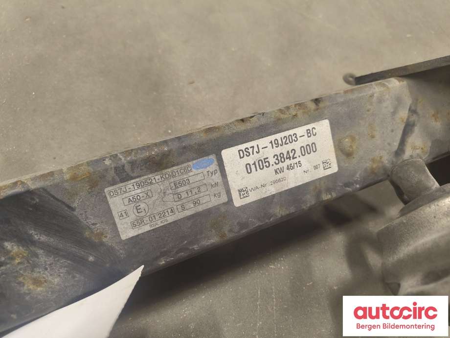 Hengerfeste til Ford Mondeo 2014-2019 (Type V, Fase 1)  (FORD|2368465|AMDS7J-19D520-CC|)
