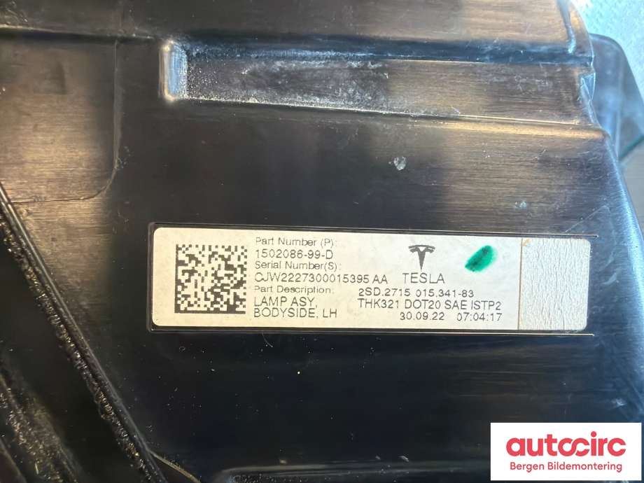 Baklykt venstre til Tesla Model Y 2021-2024 (Type I)  (TESLA|1502088-00-B||1502088-99-D)