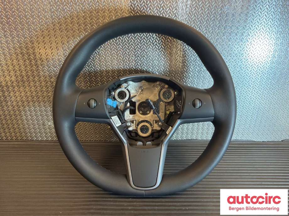 Ratt til Tesla Model Y, 2021-2024 (Type I)  (TESLA|1626599-00-B)