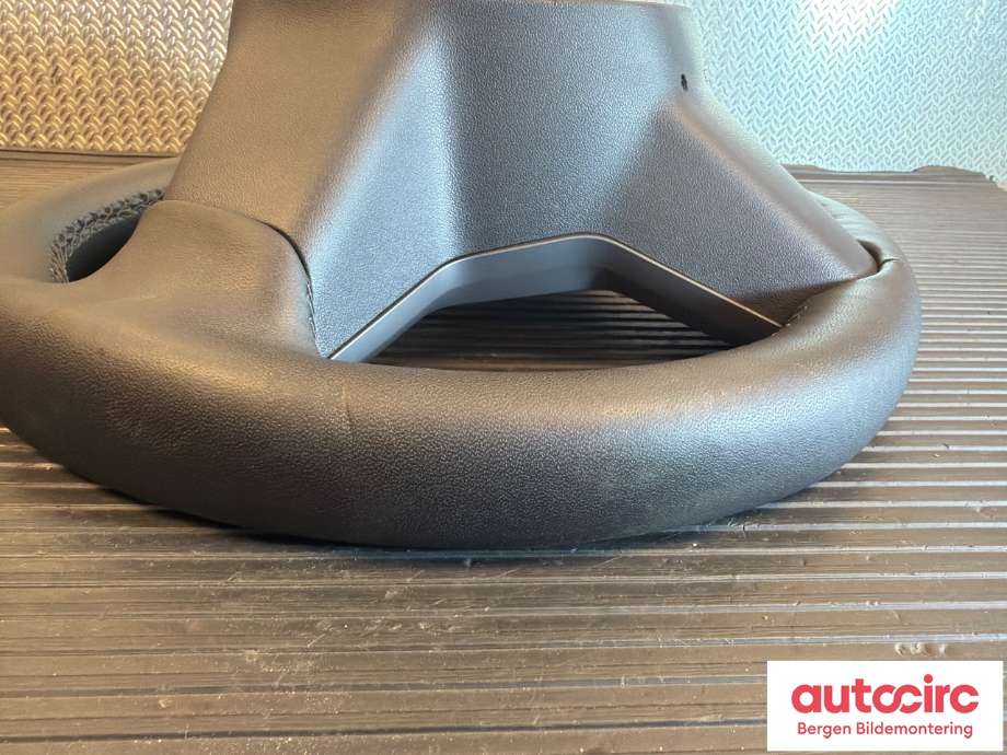 Ratt til Tesla Model Y 2021-2024 (Type I) (TESLA|1626599-00-B|)
