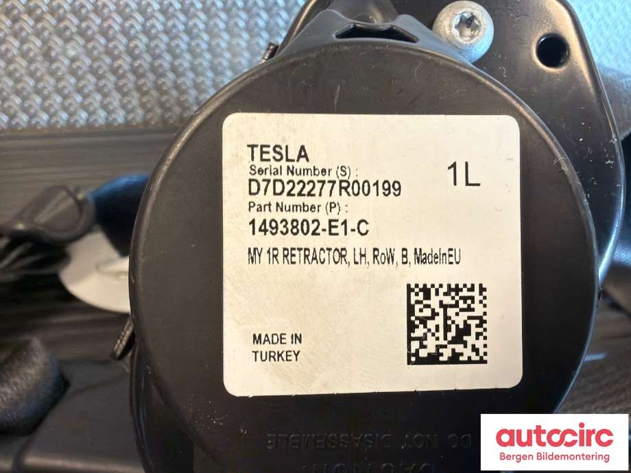 Sikkerhetsbelte foran venstre til Tesla Model Y 2021-2024 (Type I) (TESLA|1493802-E1-C|)