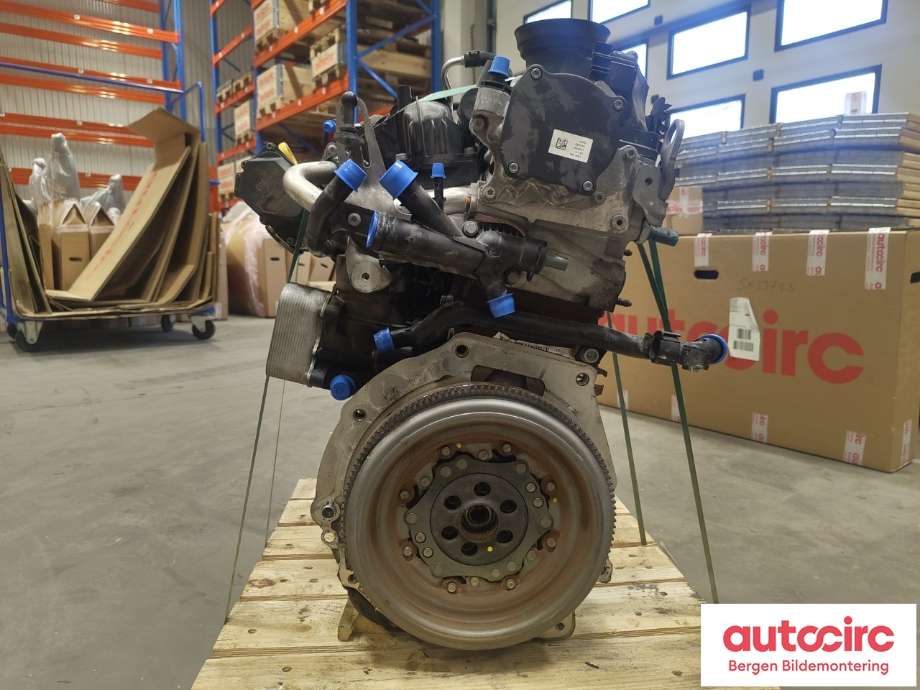 Motor diesel til Škoda Superb 2008-2015 (Type II) (SKODA|03L 100 034|03L 100 090 R|)