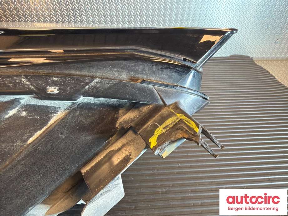 Frontlykt venstre halogen til Tesla Model Y 2021-2024 (Type I)  (TESLA|1514952-00-D|)